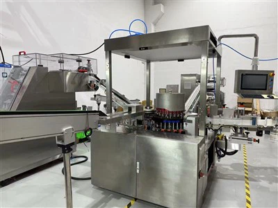 प्लंजर रॉड इंसर्शन और लेबलिंग मशीनें